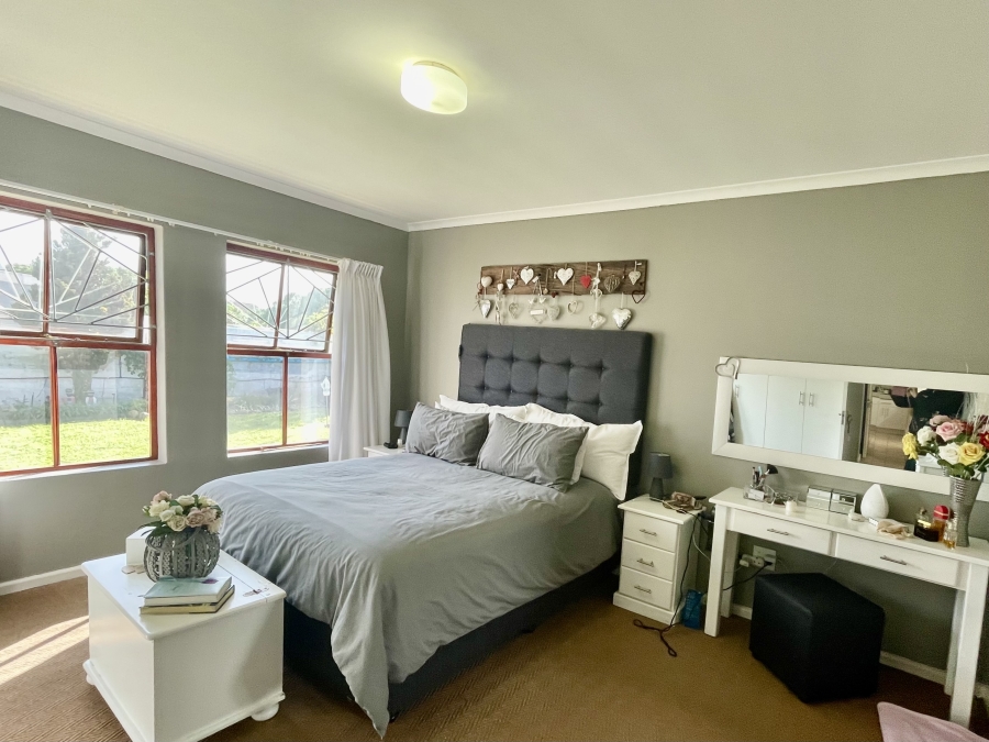 3 Bedroom Property for Sale in Country Club Western Cape